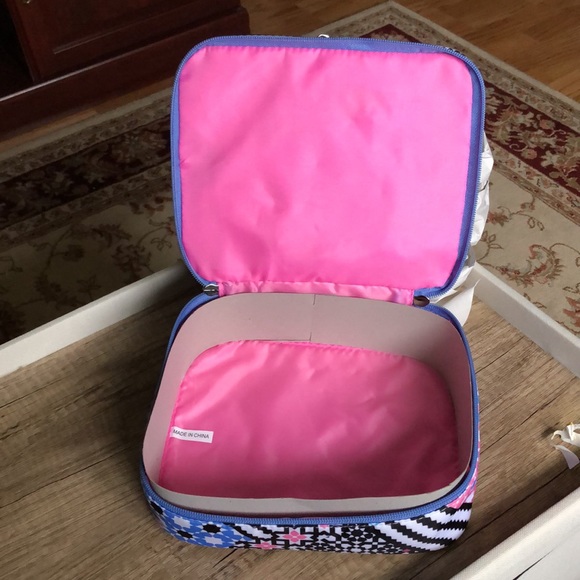 Cosmetic Train Case - Picture 3 of 8